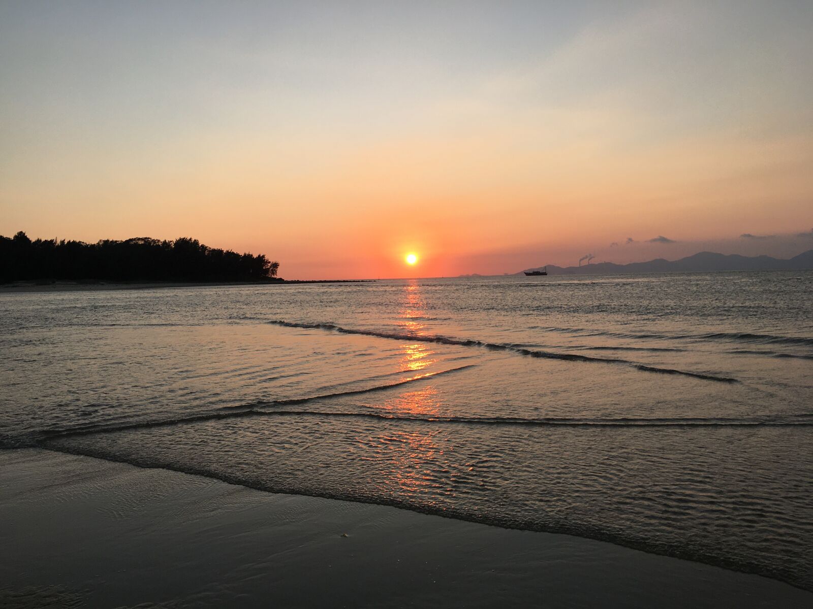 Apple iPhone 6s sample photo. Sunset, nature, landscape photography