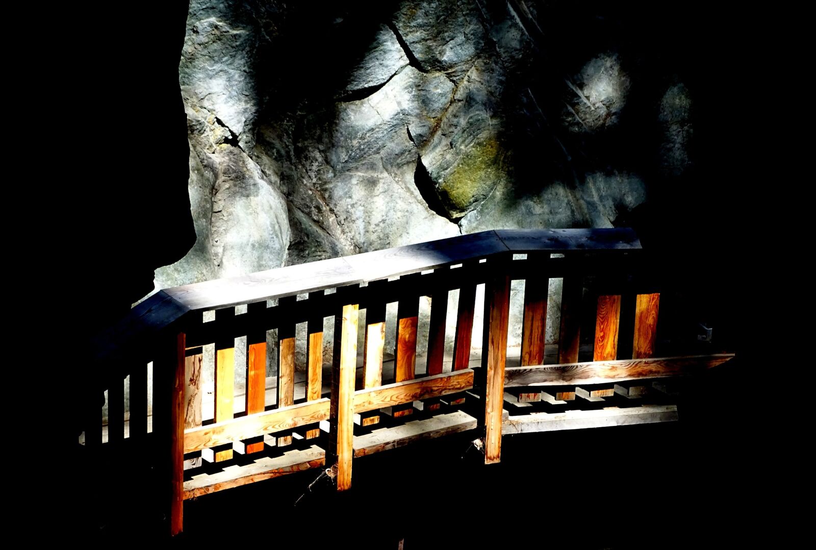 Sony Cyber-shot DSC-HX400V sample photo. Bridge, gorge, switzerland photography