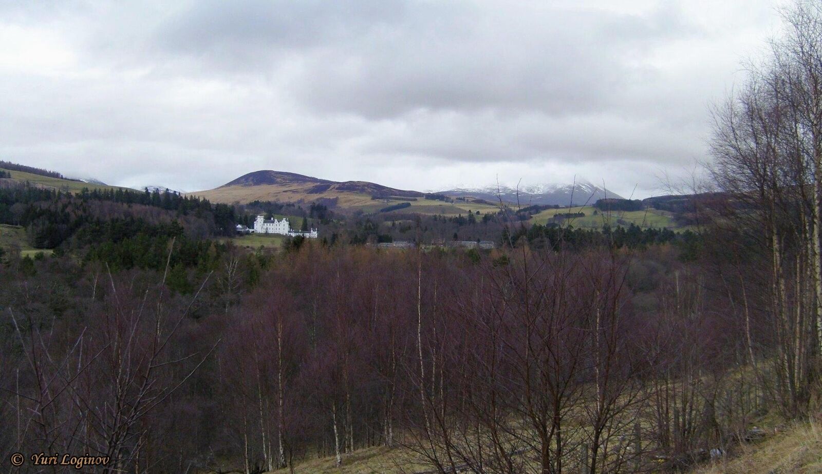 Samsung Digimax S700 / Kenox S700 / Digimax Cyber 730 sample photo. Blair, castle, grampian, mountains photography