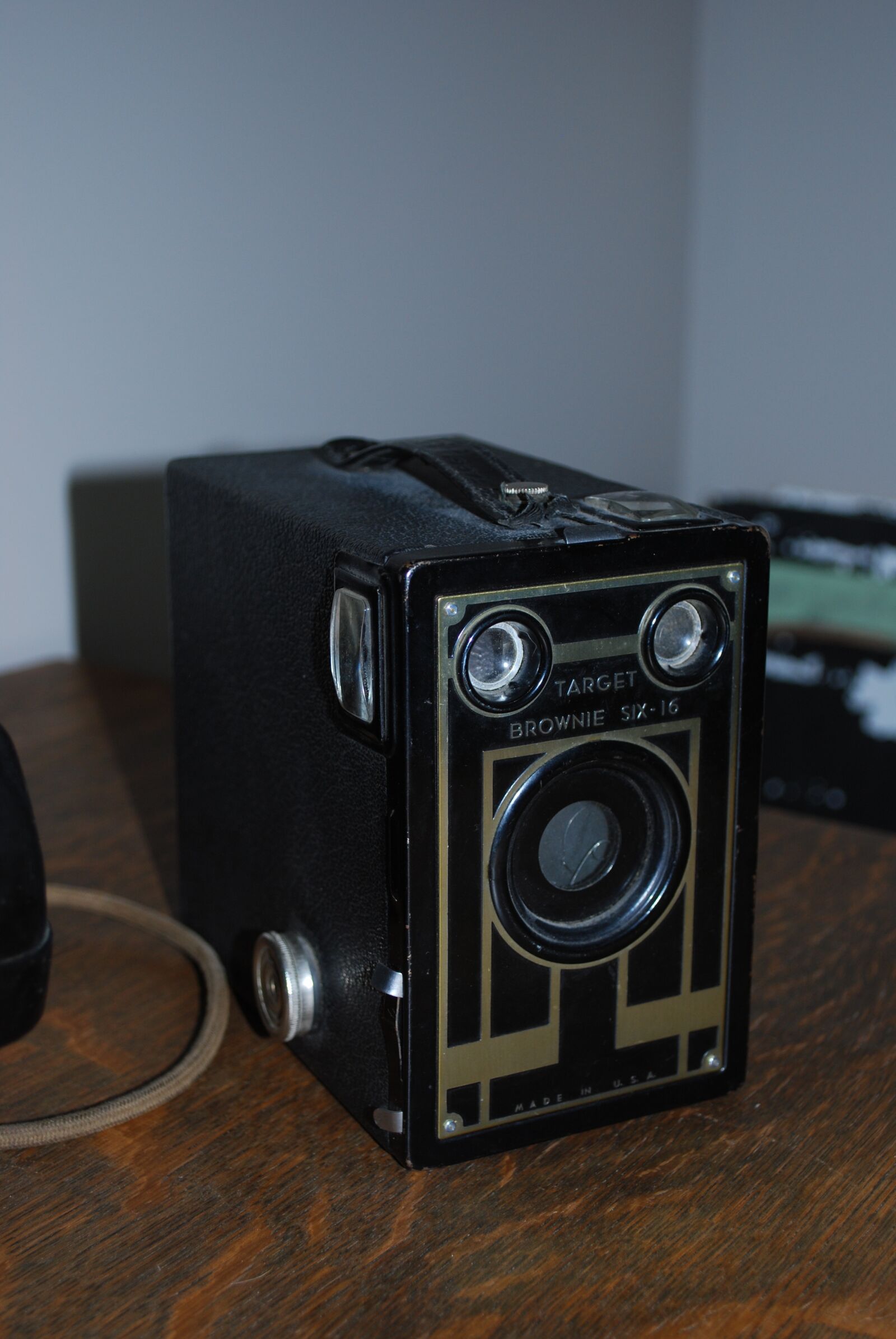 Nikon D60 sample photo. Antiques, old camera, vintage photography