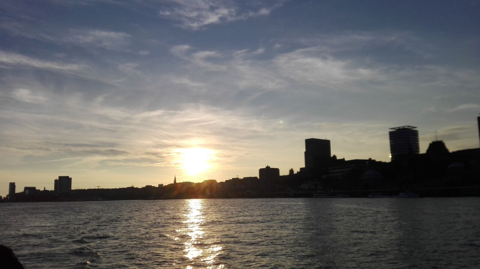 HUAWEI P8 Lite sample photo. Sea, city, sun photography