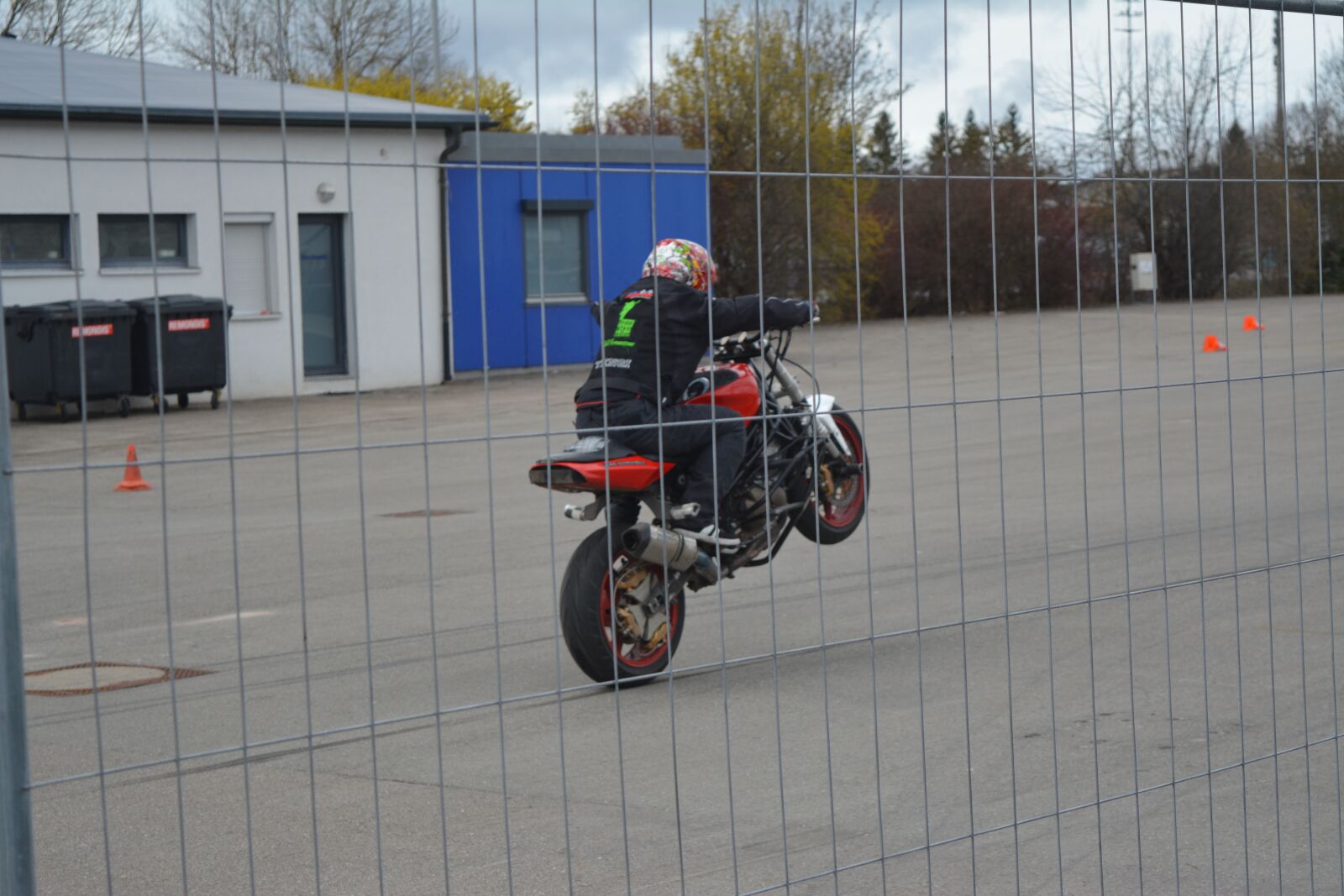 Nikon D5200 sample photo. The trick, motorcycle, rubber photography