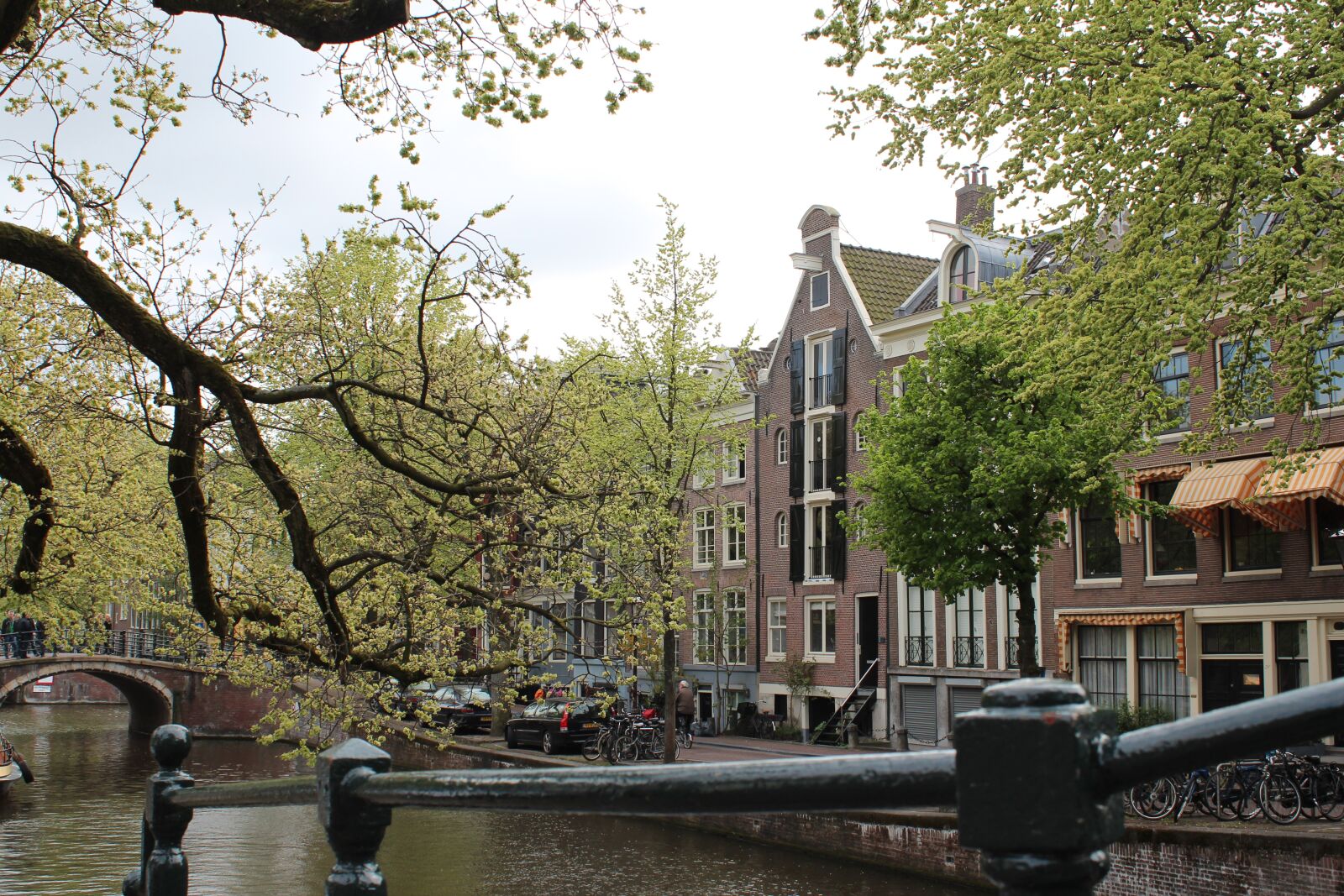 Canon EOS 600D (Rebel EOS T3i / EOS Kiss X5) sample photo. Amsterdam, buildings, architecture photography