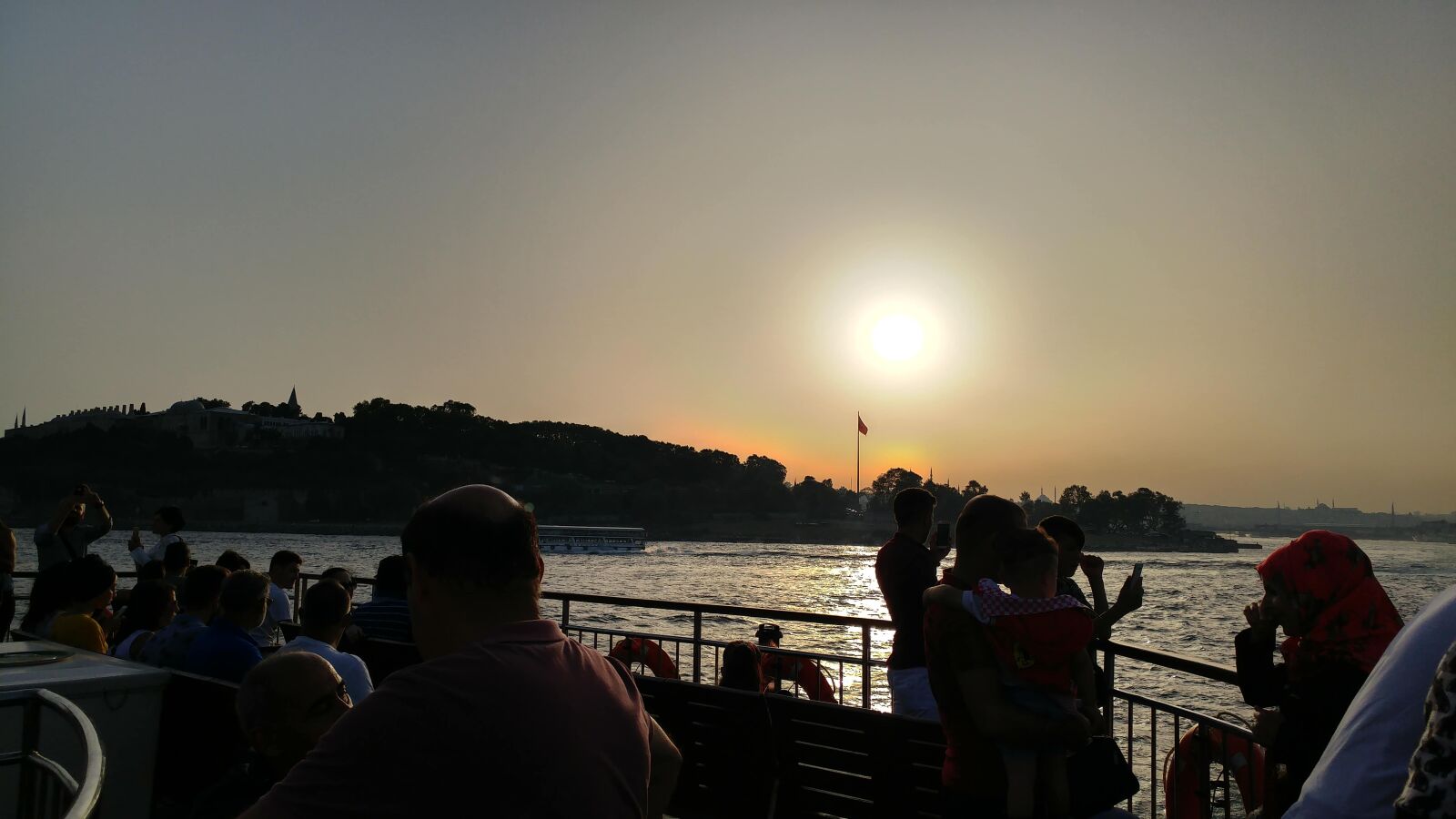 LG G5 sample photo. Vehicle, sea, watercraft, dawn photography