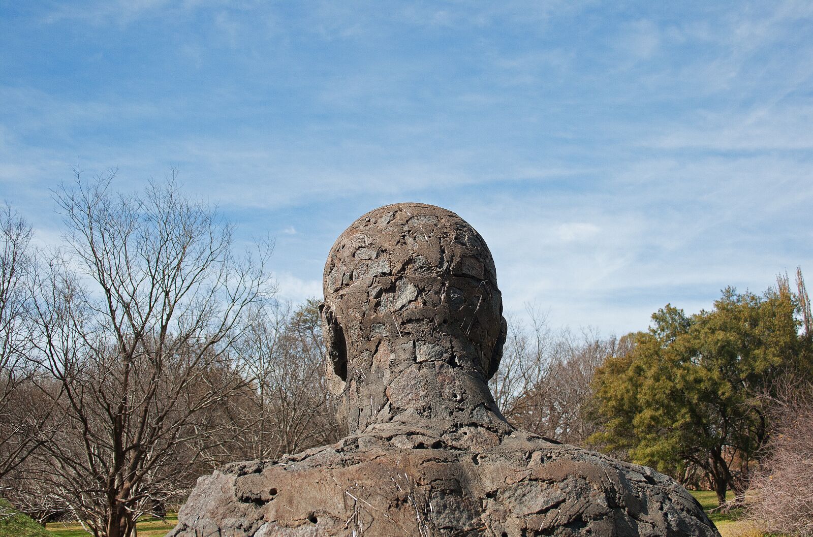 Canon EF-S 18-55mm F3.5-5.6 II sample photo. Sculpture, figure, statue photography