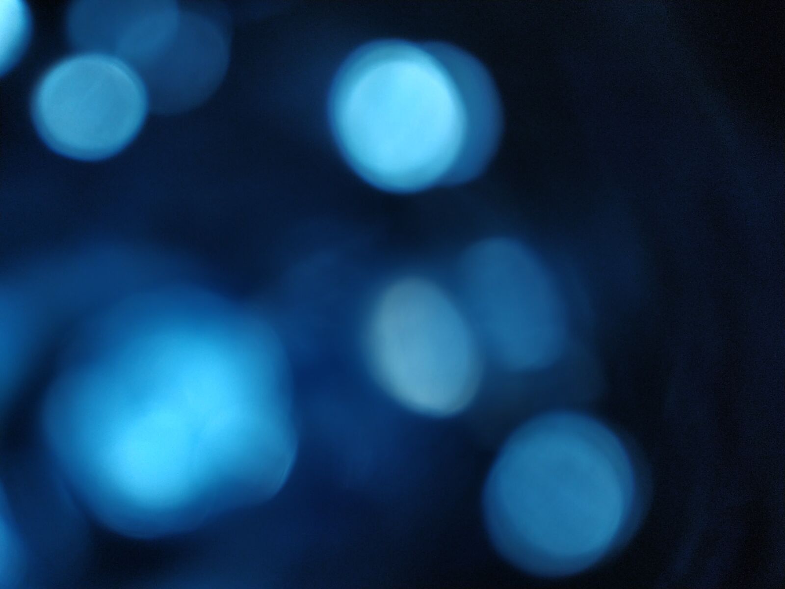 Xiaomi Redmi Note 6 Pro sample photo. Blue, bokeh, abstract photography