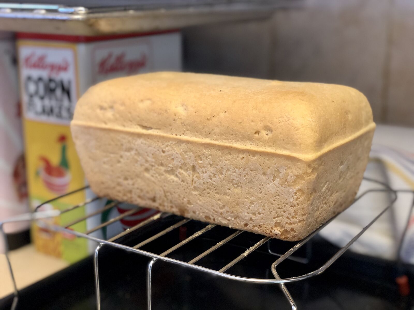 iPhone X back dual camera 6mm f/2.4 sample photo. Bread, fresh, crispy photography