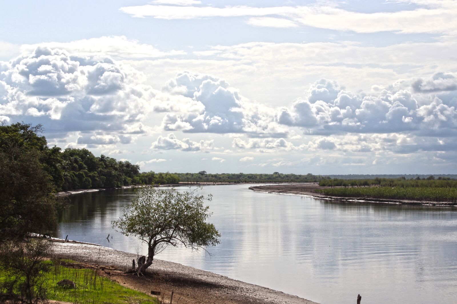 Canon EOS 600D (Rebel EOS T3i / EOS Kiss X5) sample photo. River, nature, water photography