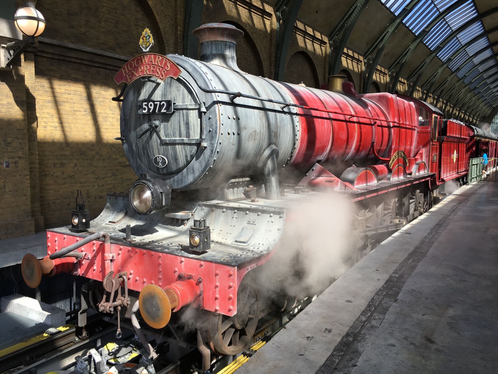 Apple iPhone 6s sample photo. Universal studios, florida, hogwarts photography