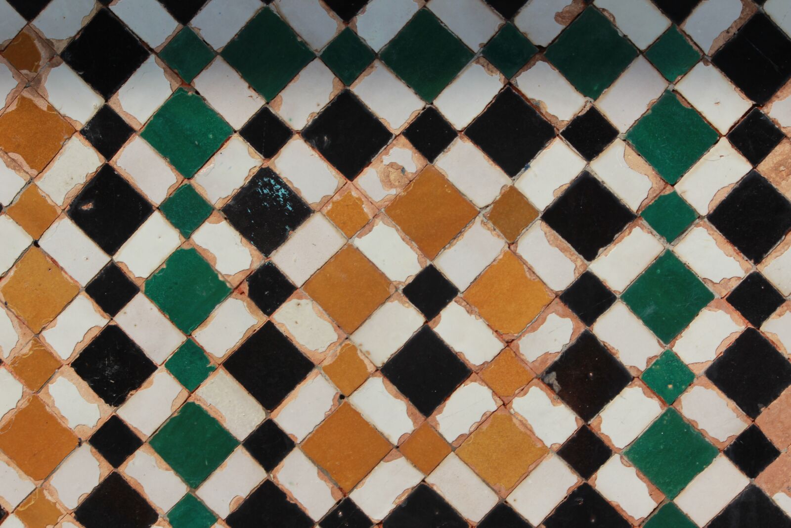 Canon EOS 600D (Rebel EOS T3i / EOS Kiss X5) sample photo. Tile, morocco, rabat photography