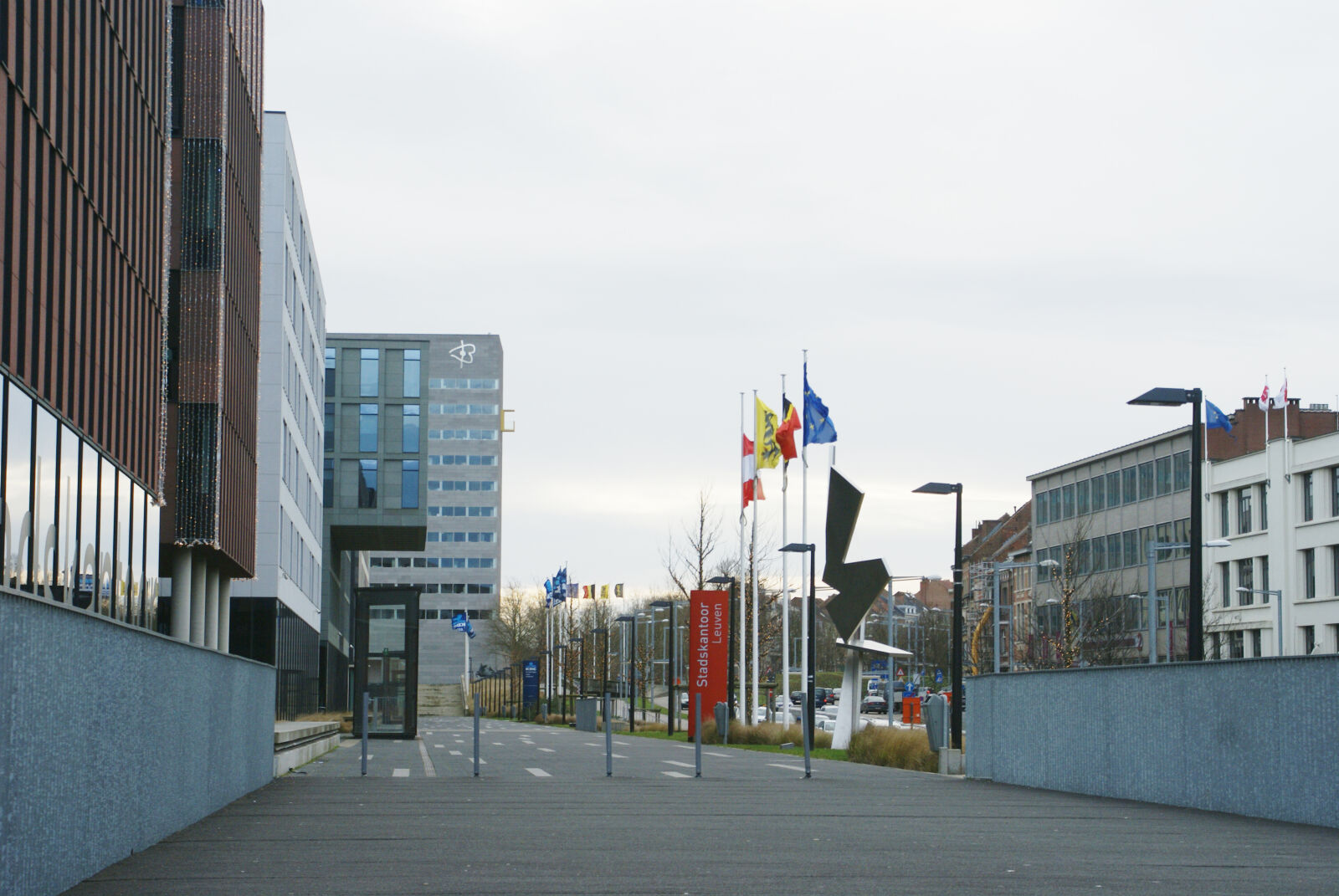 Sony Alpha DSLR-A100 sample photo. Belgium, city, hall, leuven photography