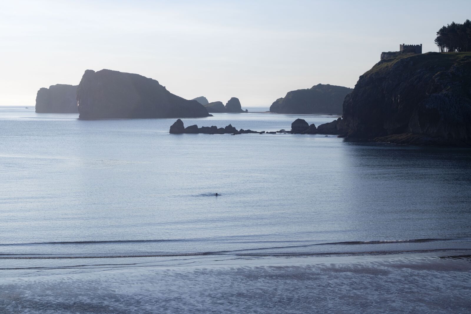Canon EF 50mm F1.8 II sample photo. Castle, beach, sea photography