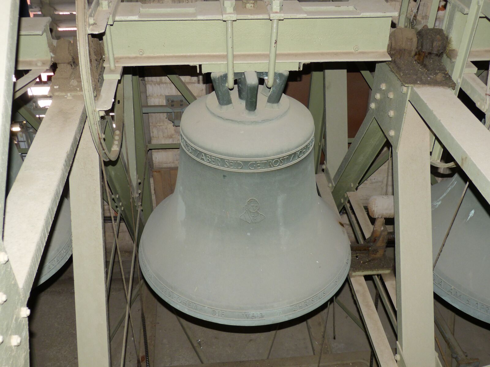 Panasonic Lumix DMC-FZ150 sample photo. Bell, historic center, bell photography