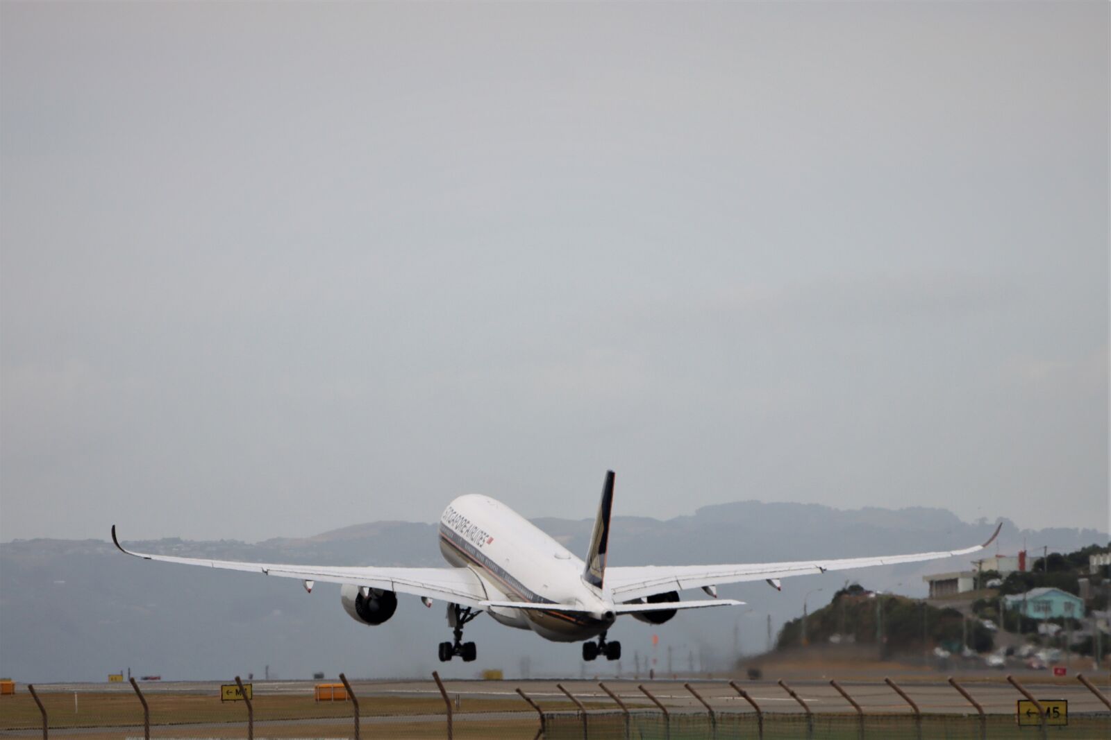 Canon EF-S 18-135mm F3.5-5.6 IS USM sample photo. Airbus, a350, singapore photography