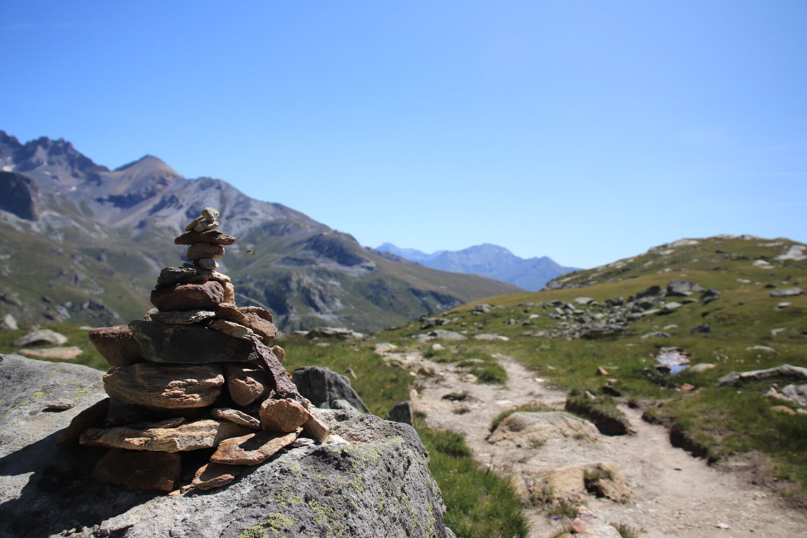 Canon EOS 77D (EOS 9000D / EOS 770D) sample photo. Savoie, france, nature photography
