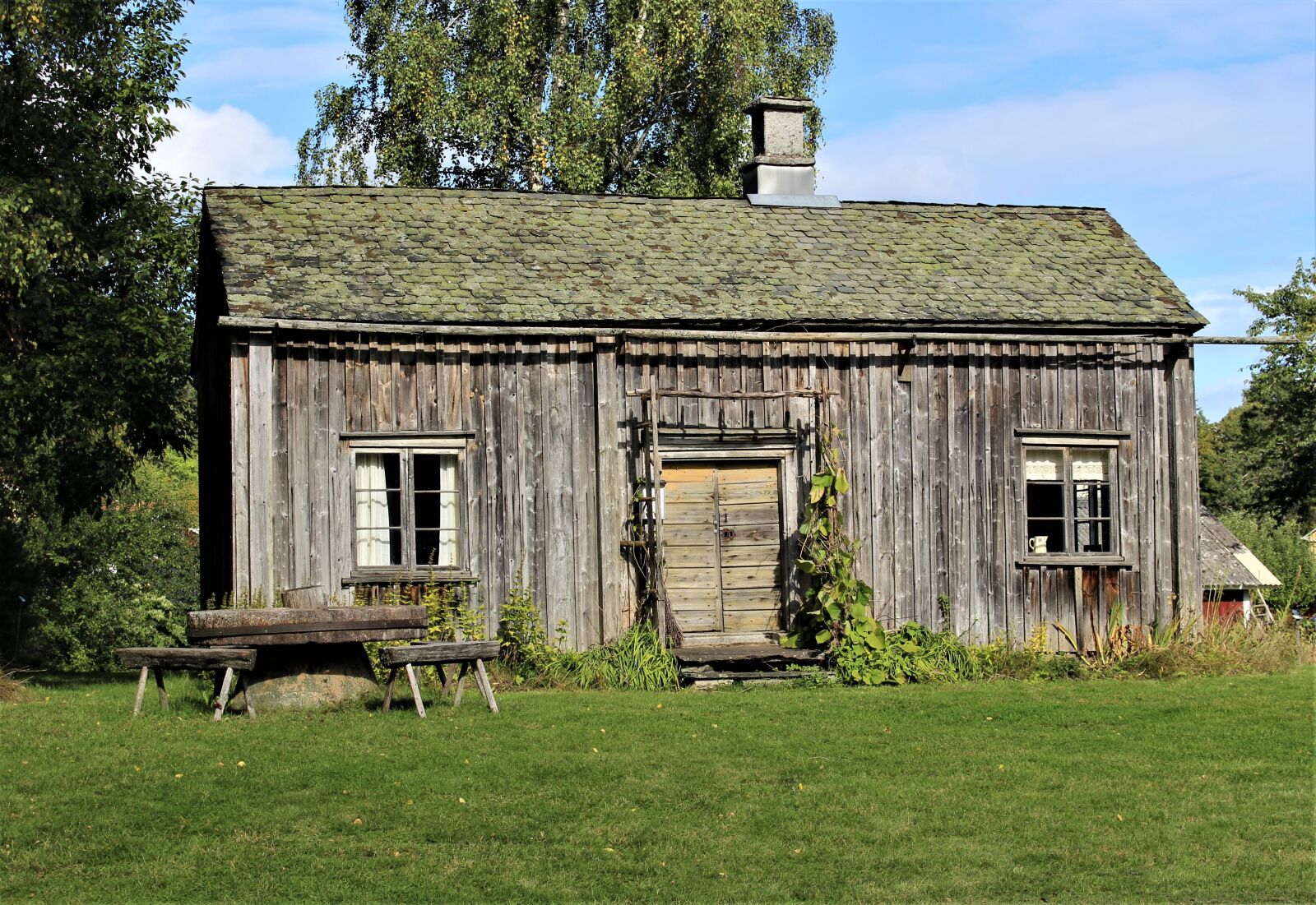 Canon EOS 700D (EOS Rebel T5i / EOS Kiss X7i) sample photo. House, cottage, architecture photography