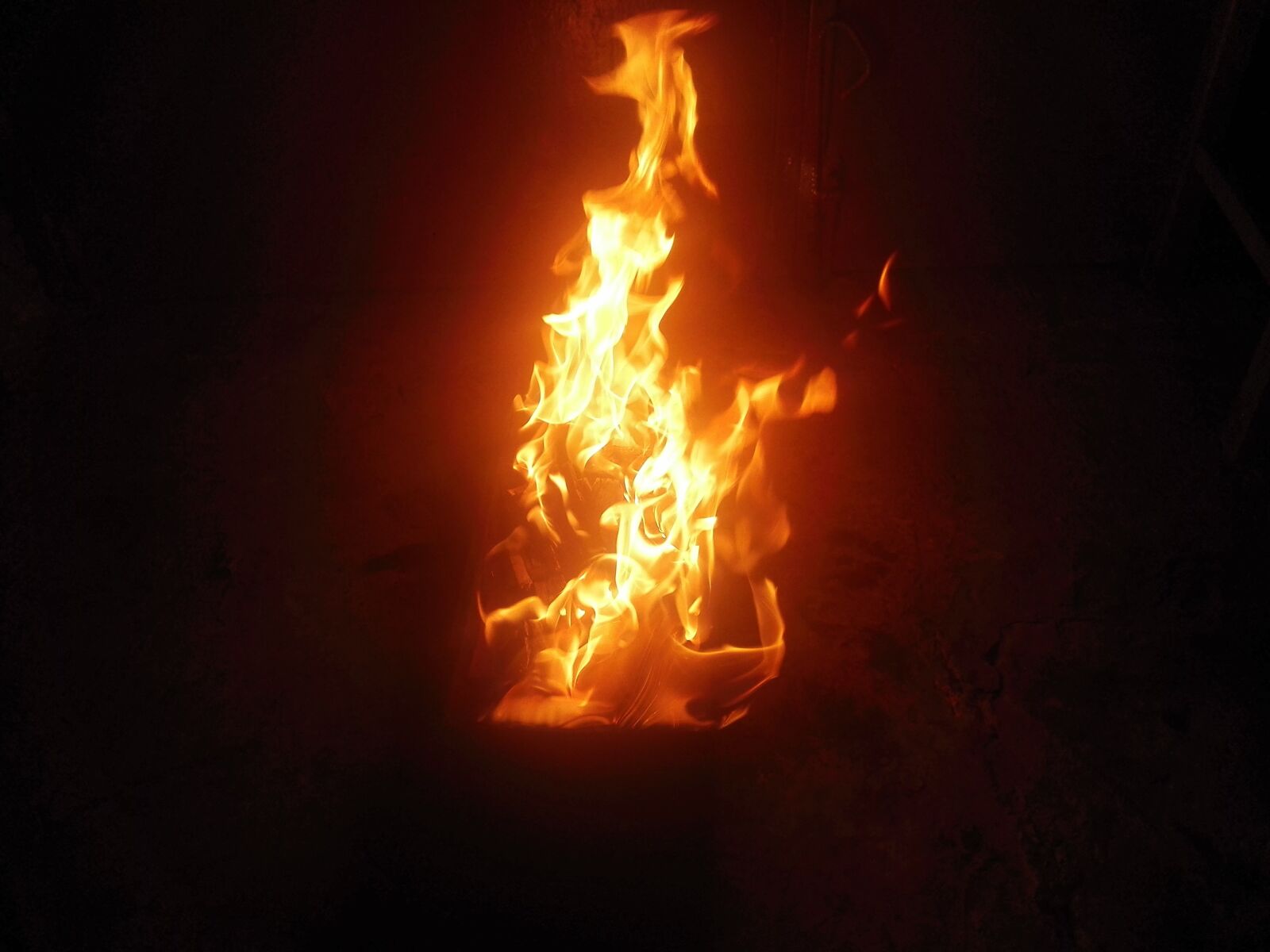 HUAWEI P7-L10 sample photo. Fire, flame, burn photography
