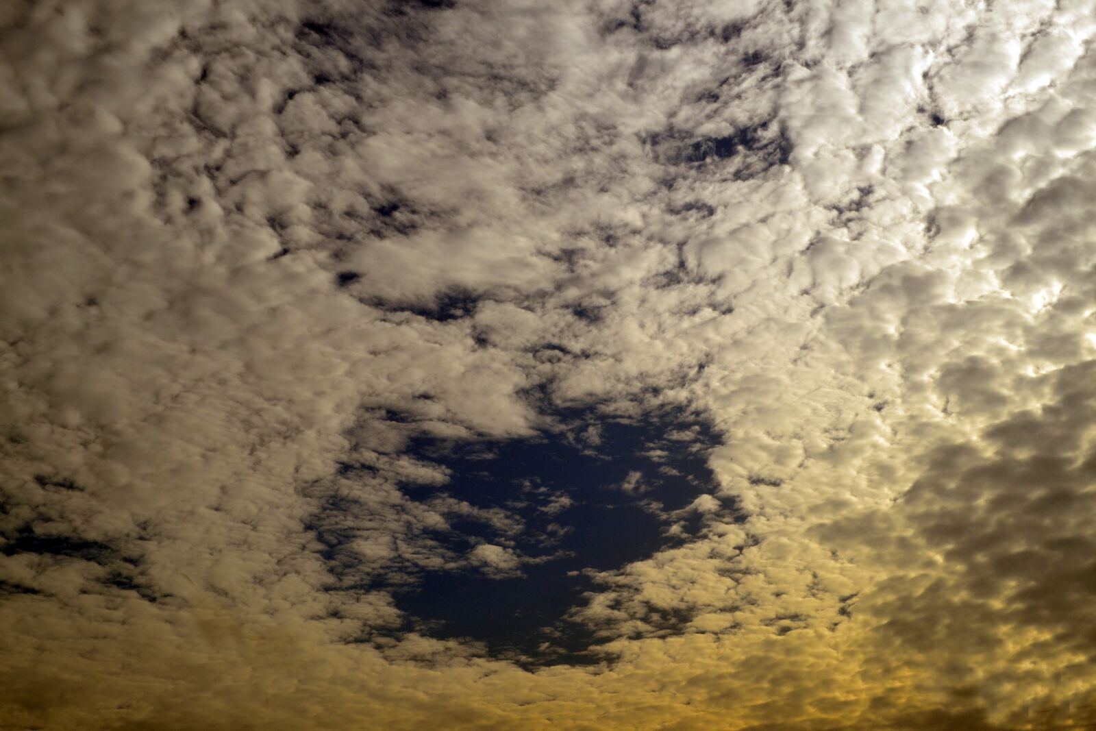Nikon D3100 sample photo. Clouds, radiant, miracle photography