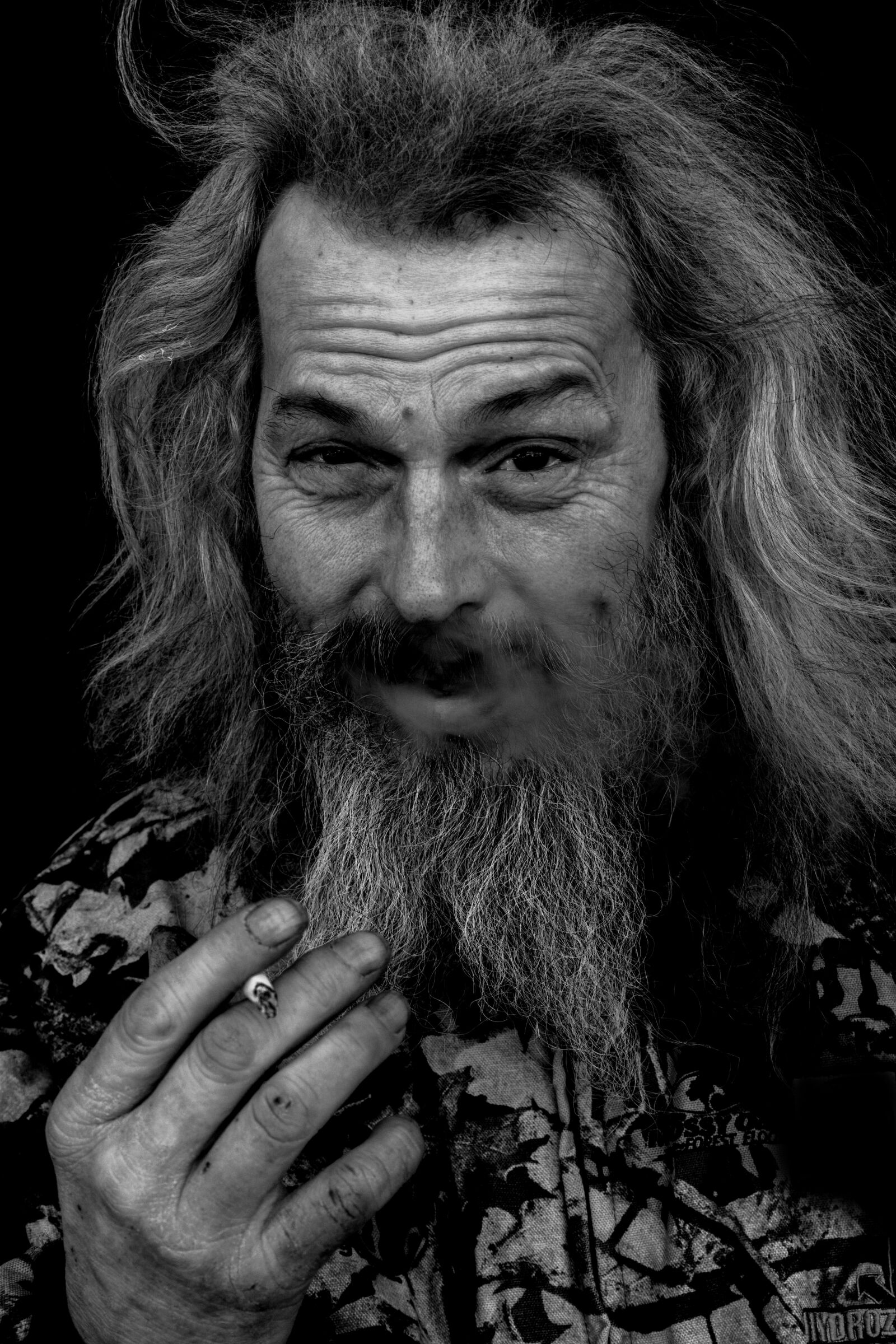 Canon EOS 5DS R sample photo. Homeless, smoker, smoking photography