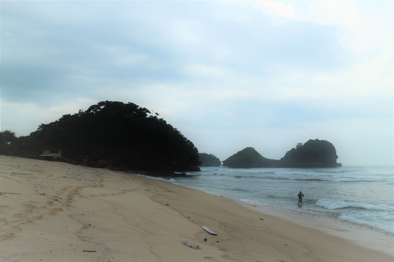 Canon EF-M 15-45mm F3.5-6.3 IS STM sample photo. Island, beach, tropical photography