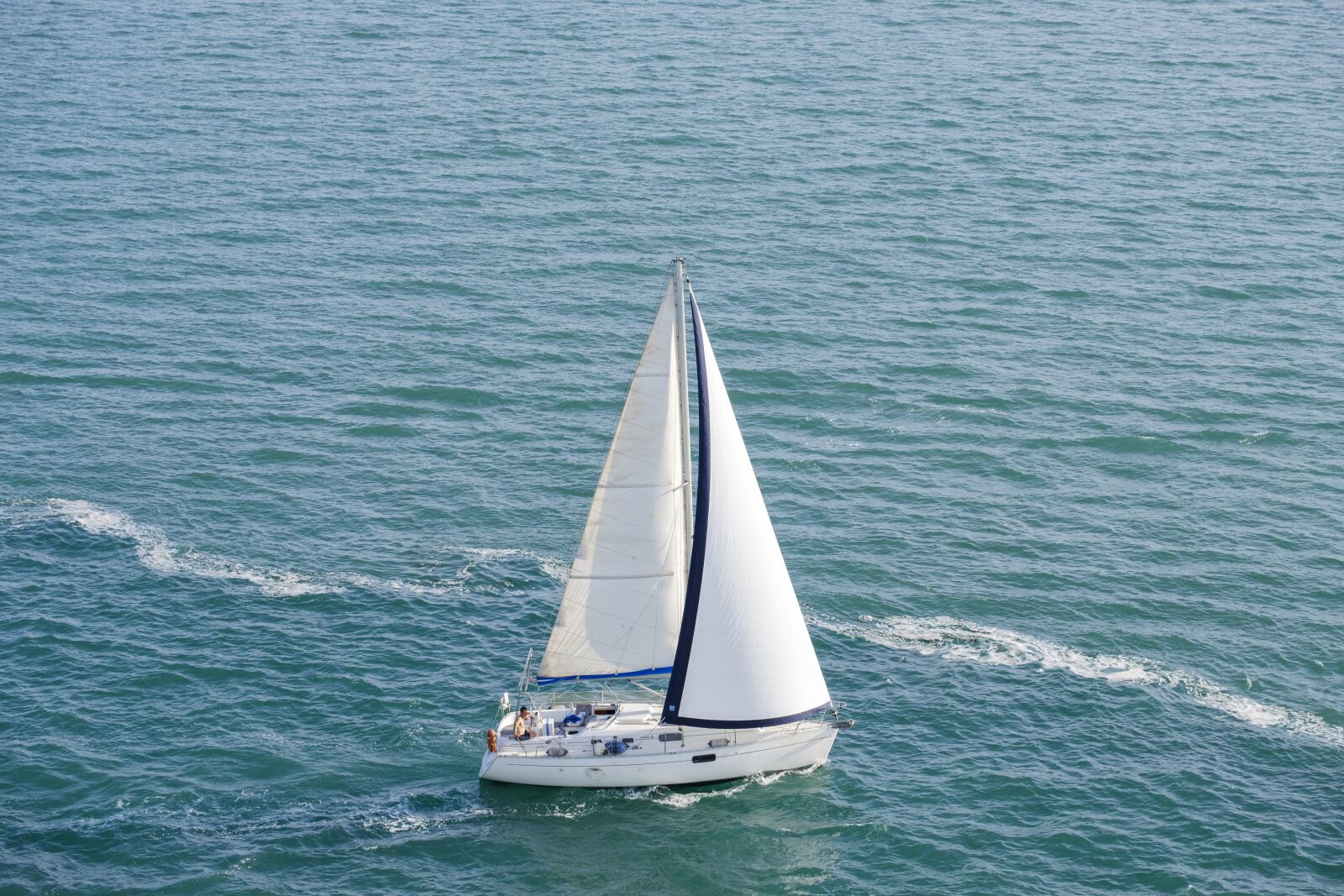 Fujifilm X-T2 + Fujifilm XF 55-200mm F3.5-4.8 R LM OIS sample photo. Boat, sailing boat, ship photography