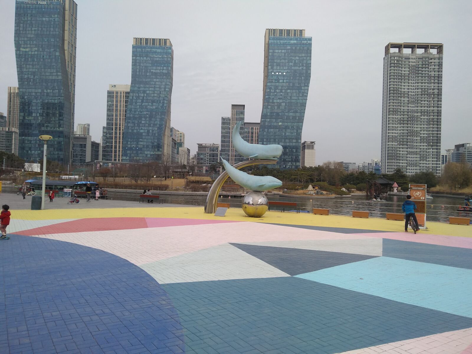 Motorola Moto G (5S) Plus sample photo. Skyscrapers, park, building photography