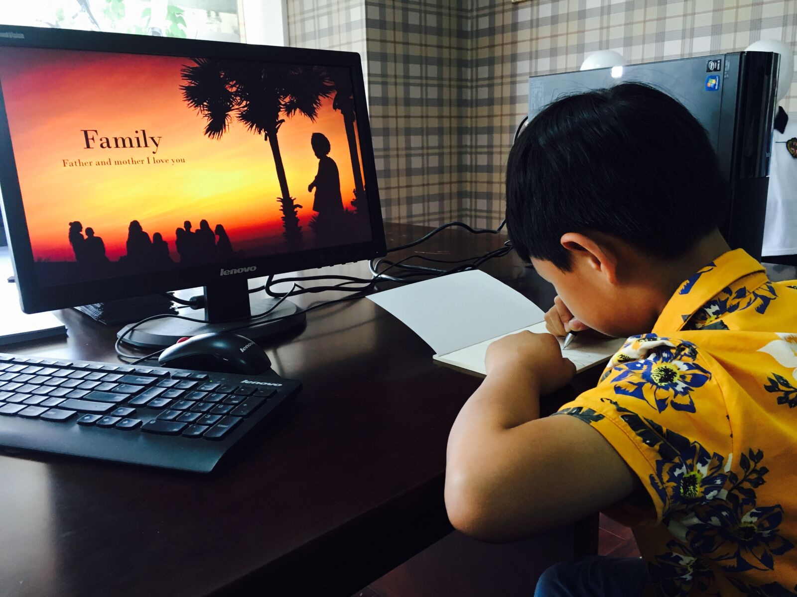 Apple iPhone 6s sample photo. Character, kids, office photography
