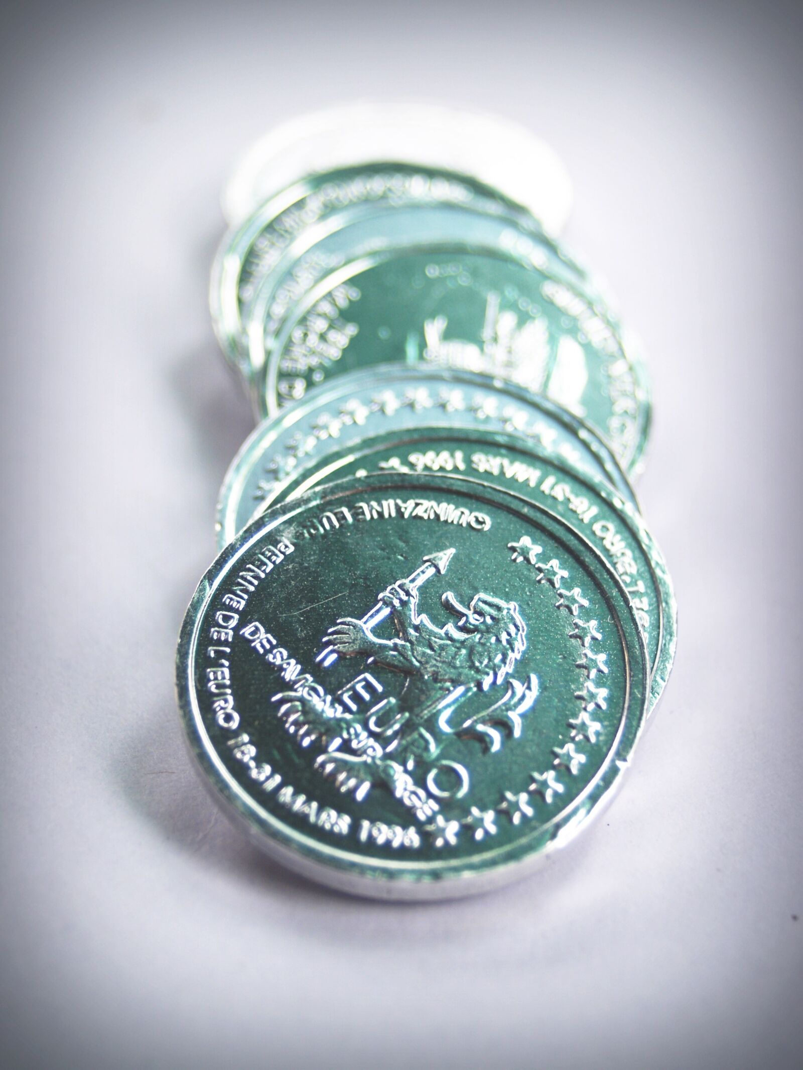 Olympus E-300 (EVOLT E-300) sample photo. Coin, gold, cash photography