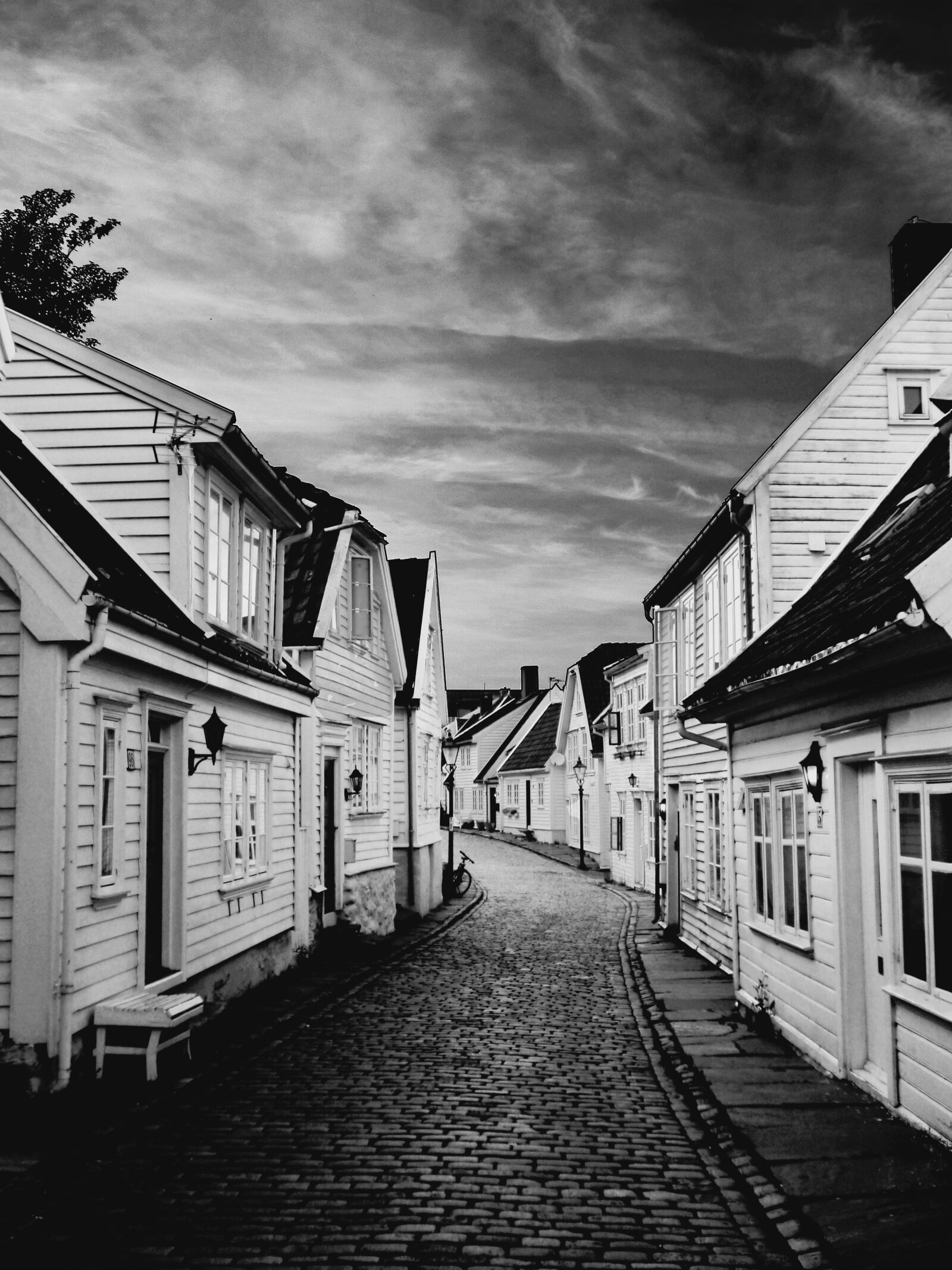 Panasonic Lumix DMC-FZ70 sample photo. Stavanger, norway, old town photography