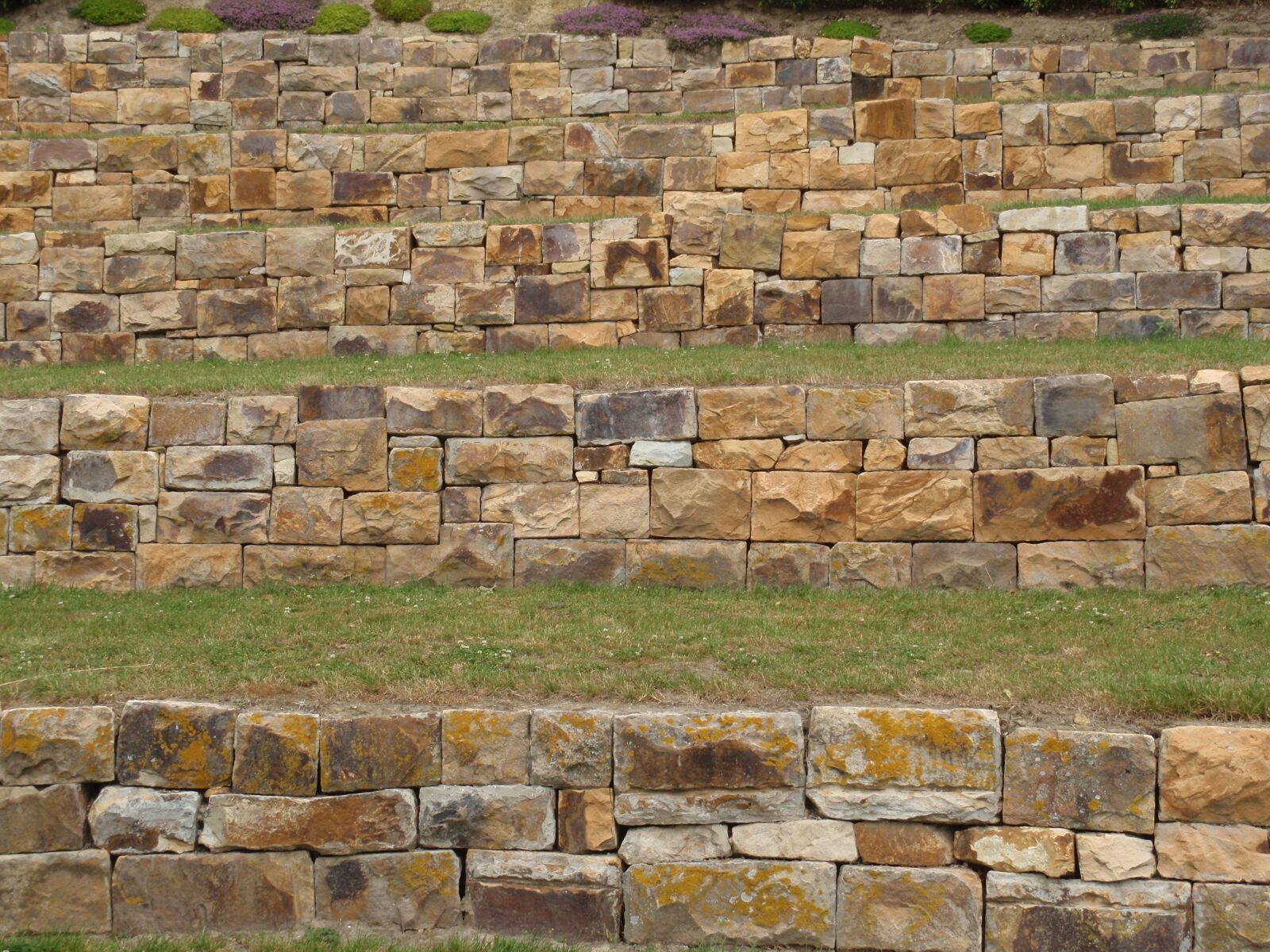 Olympus u9000,S9000 sample photo. Square, stones, wall photography