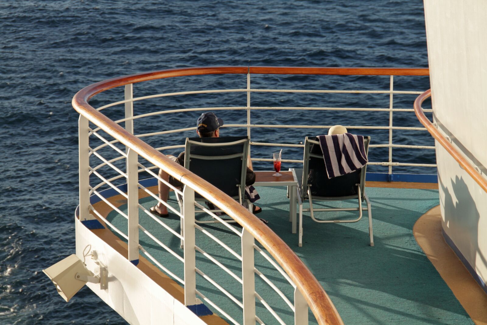 Canon EOS 7D sample photo. Relaxing, resting, ship photography