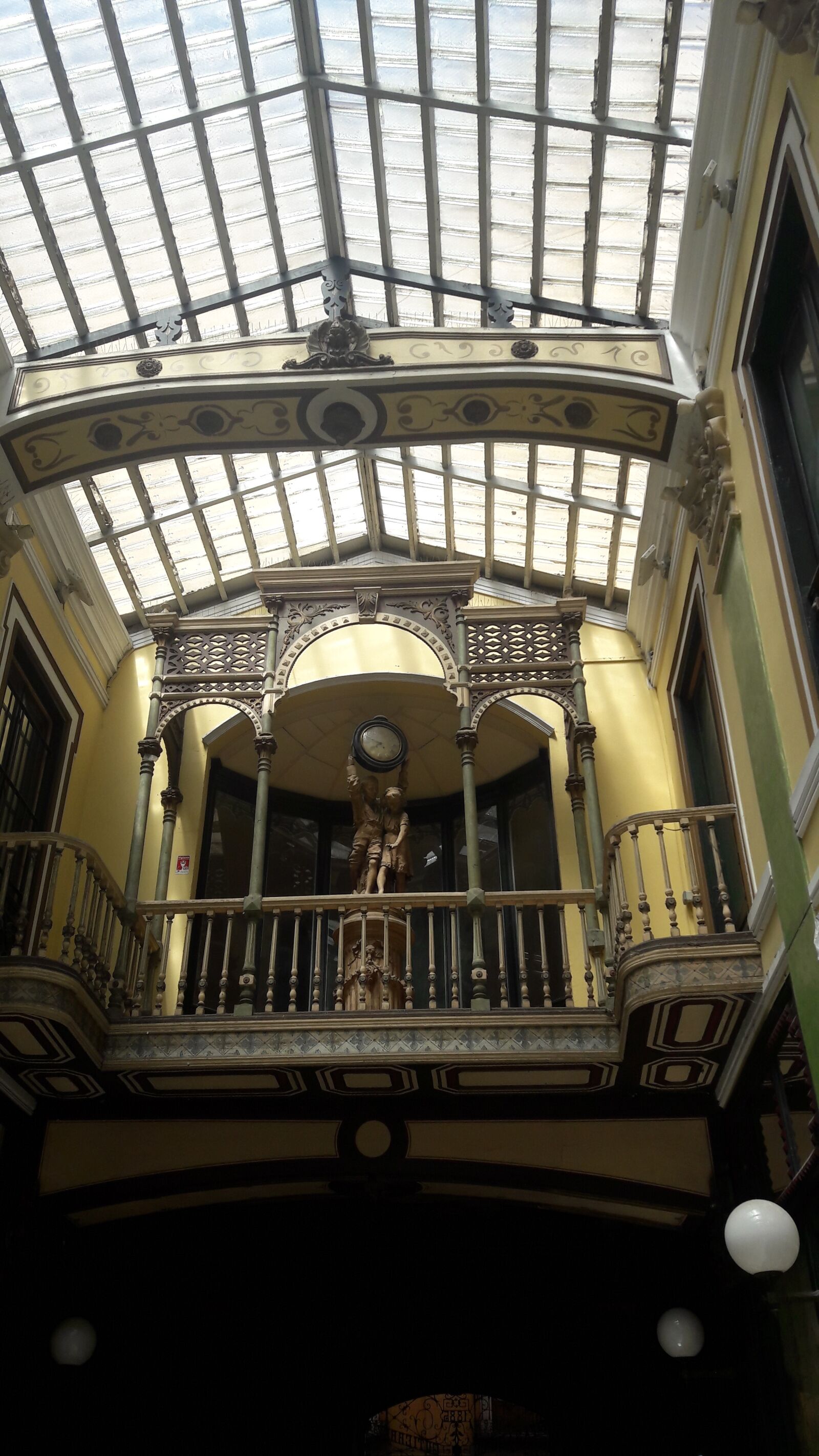 Samsung Galaxy A5(2016) sample photo. Passage, skylight, valladolid photography