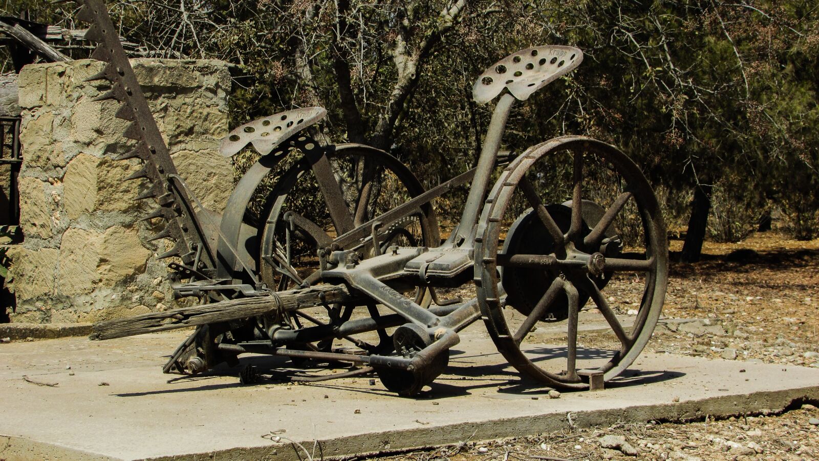 Canon PowerShot SX400 IS sample photo. Plow, mechanical, equipment photography