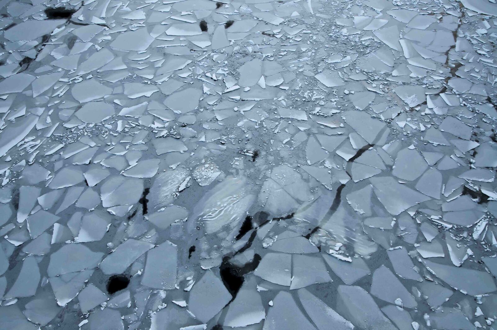 Nikon D90 sample photo. Ice, water, winter photography