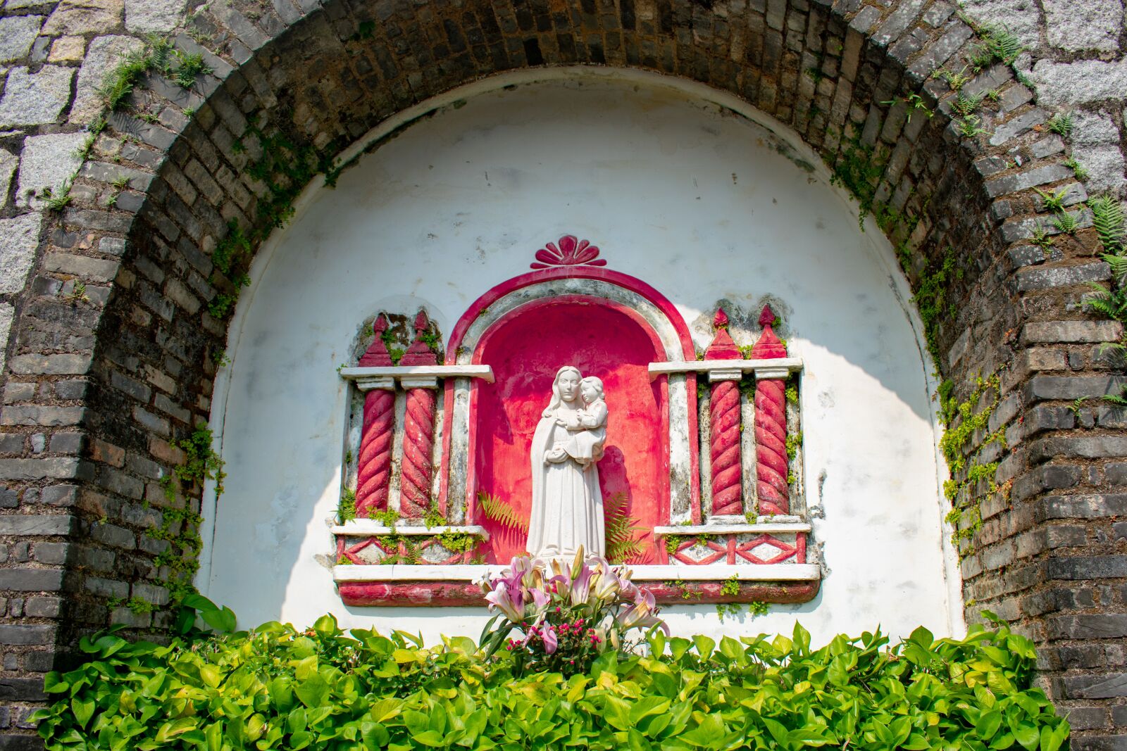 Nikon D3400 sample photo. Holy, mary, jesus photography