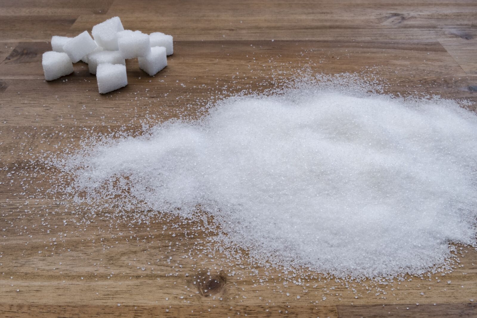 Fujifilm XF 18-55mm F2.8-4 R LM OIS sample photo. Sugar, granulated sugar, sugar photography