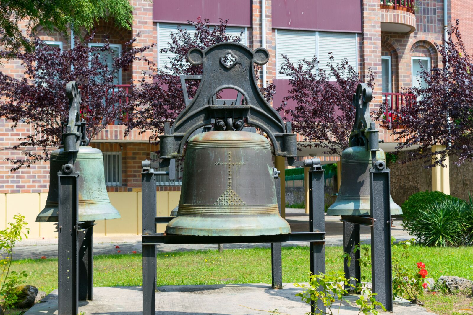 Nikon D5300 sample photo. Campaign, church, bell photography