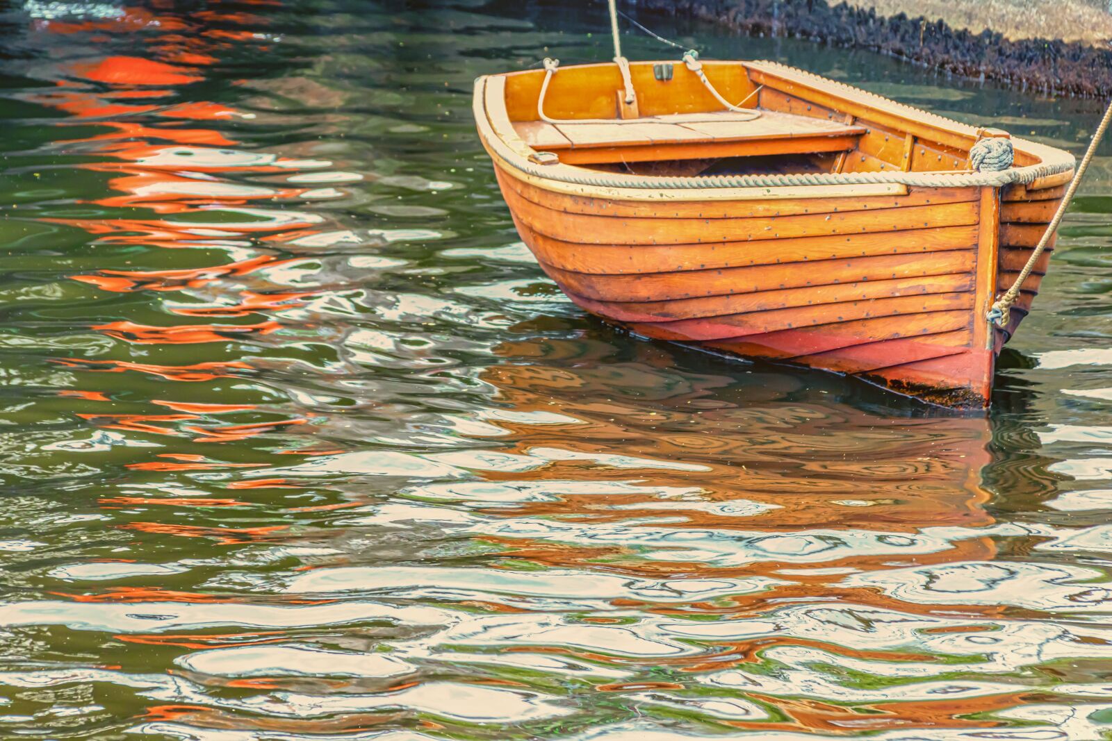 Canon EOS 80D sample photo. Boat, wooden boat, water photography