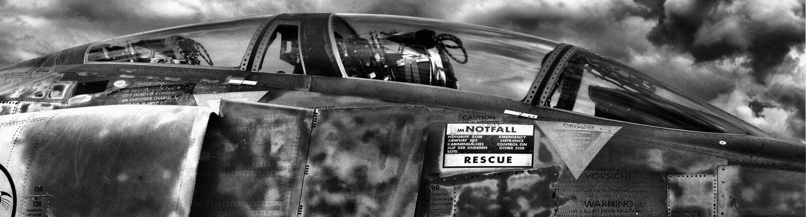 Nikon D80 sample photo. Hdr, black and white photography