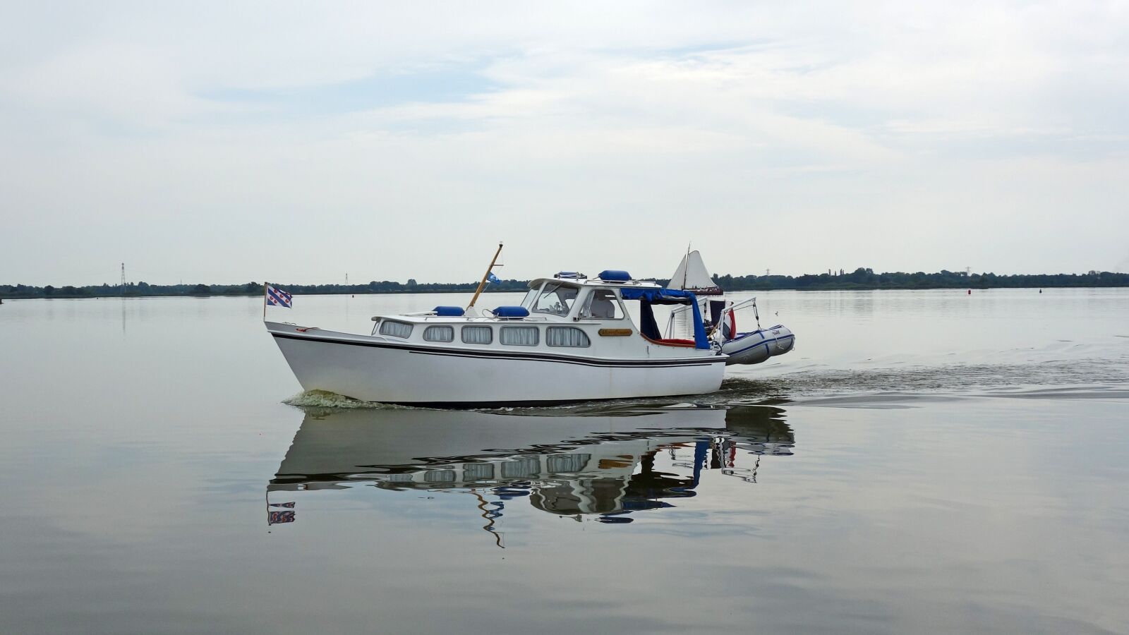 Sony Cyber-shot DSC-RX100 sample photo. Boat, water, more photography