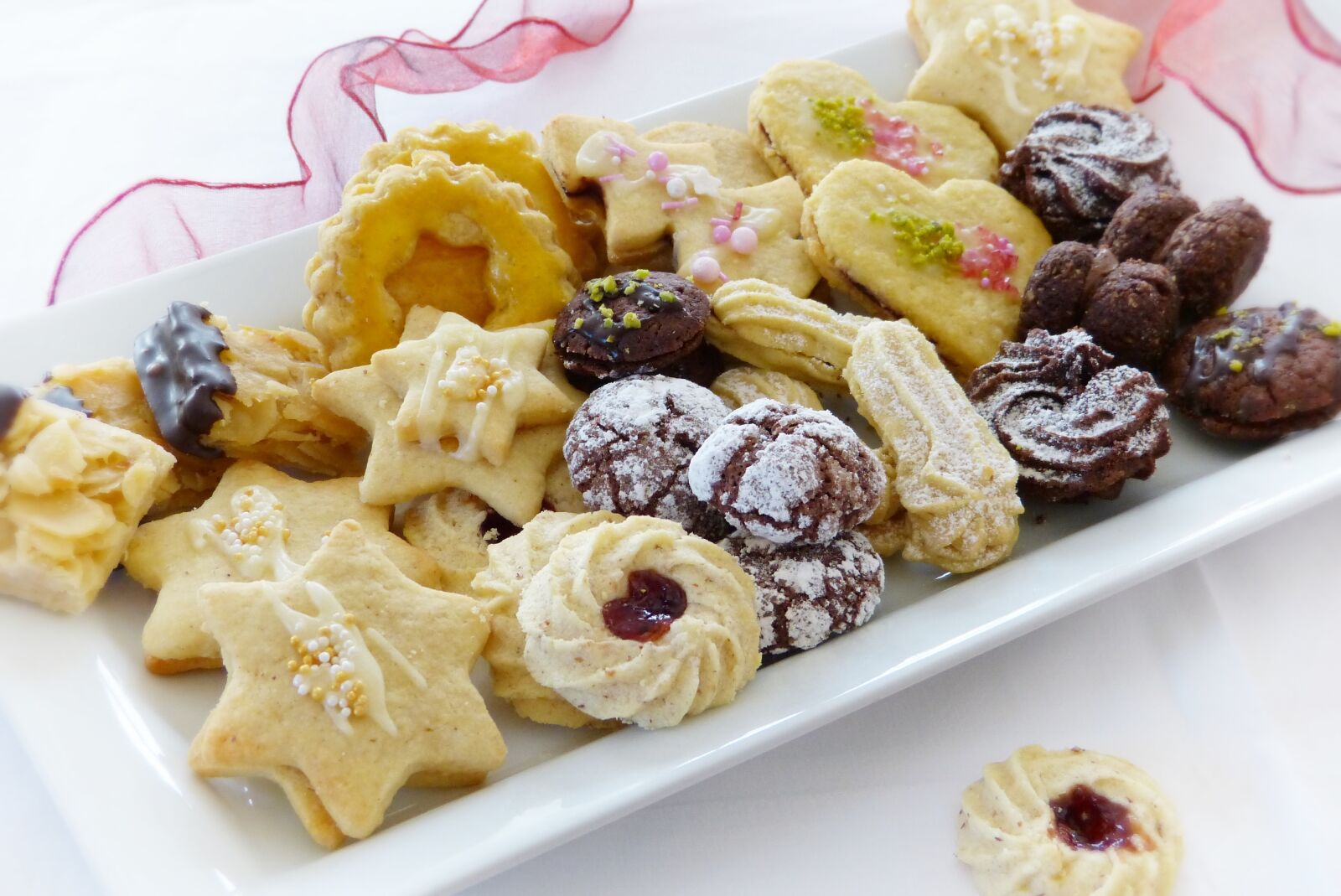 Panasonic Lumix DMC-FZ150 sample photo. Christmas cookies, cookies, bake photography