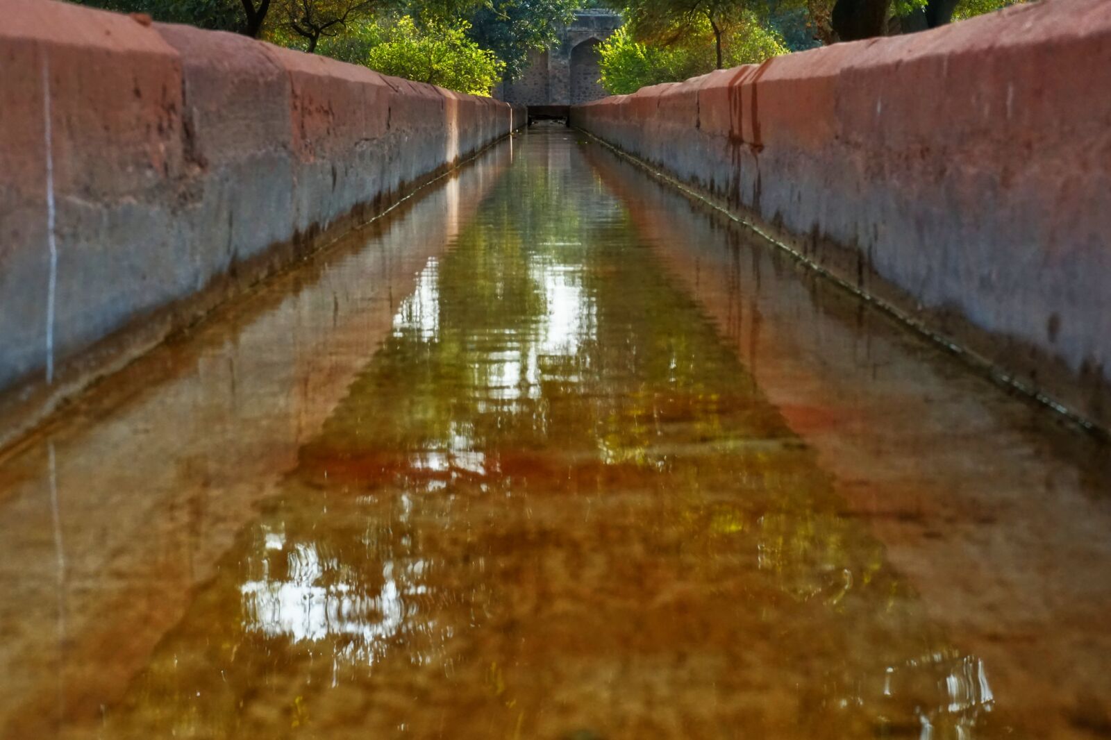 Sony a6000 + Sony E 18-55mm F3.5-5.6 OSS sample photo. Waters, reflection, nature photography