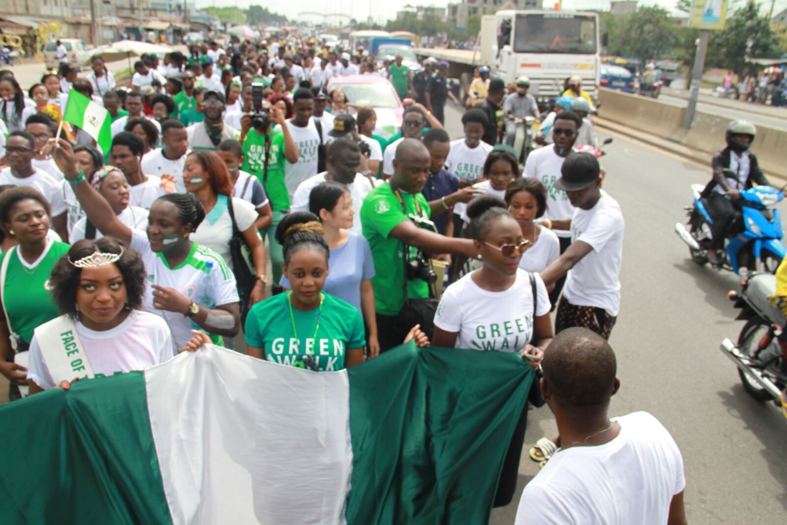 Canon EOS 7D sample photo. Nigeria, green walk, independence photography