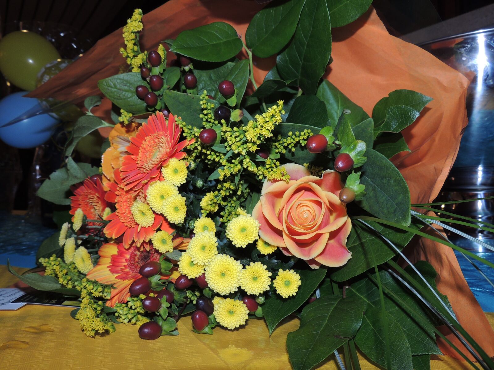 Nikon Coolpix P510 sample photo. Flowers, bouquet, birthday photography
