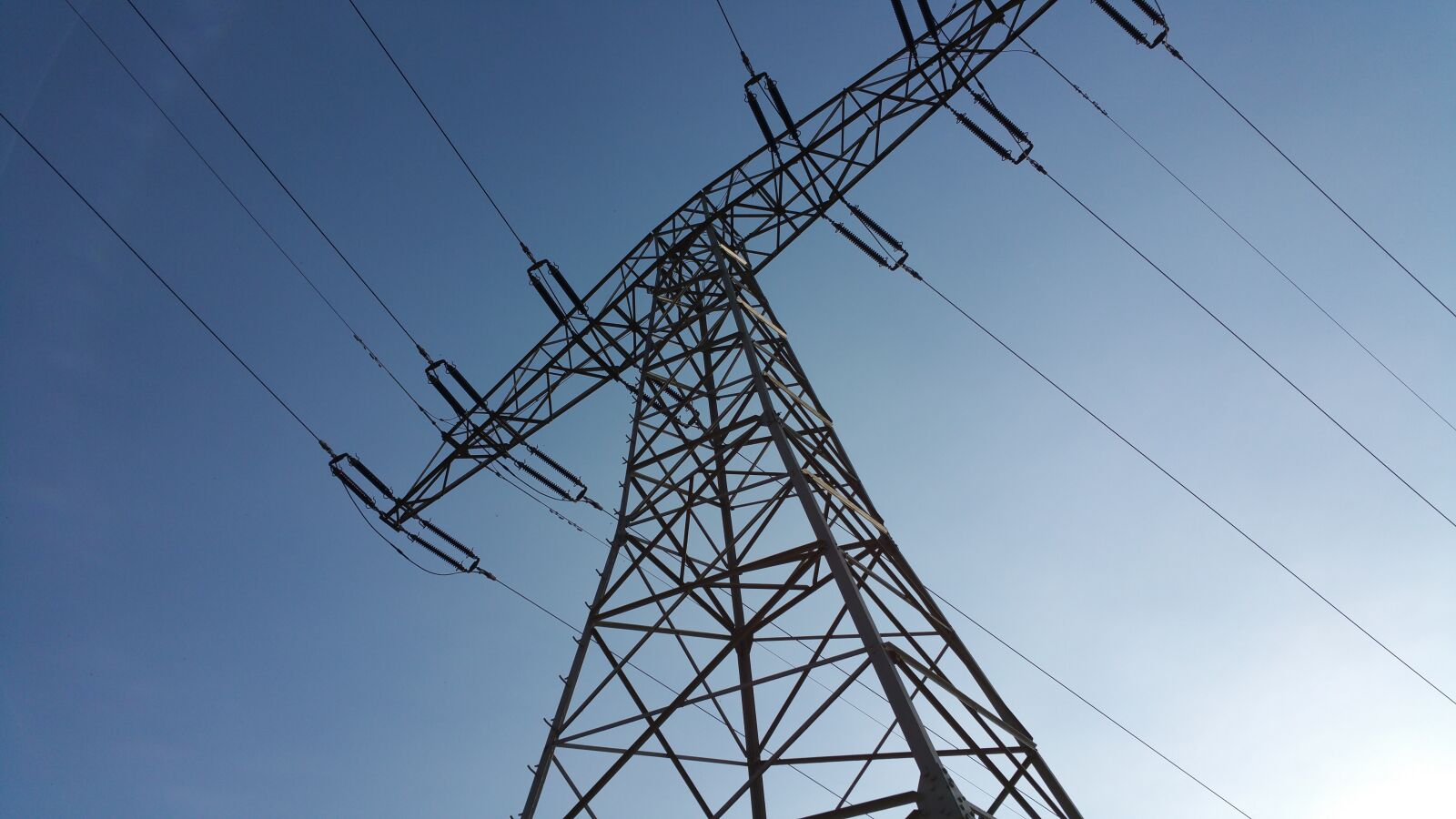 Samsung Galaxy Note4 sample photo. Current, power line, line photography