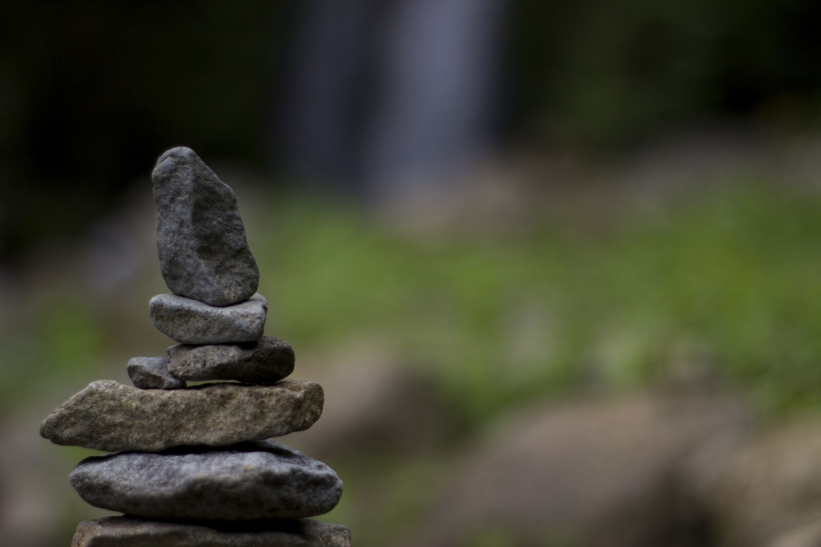 Canon EOS 600D (Rebel EOS T3i / EOS Kiss X5) sample photo. Nature, waterfalls, stone photography