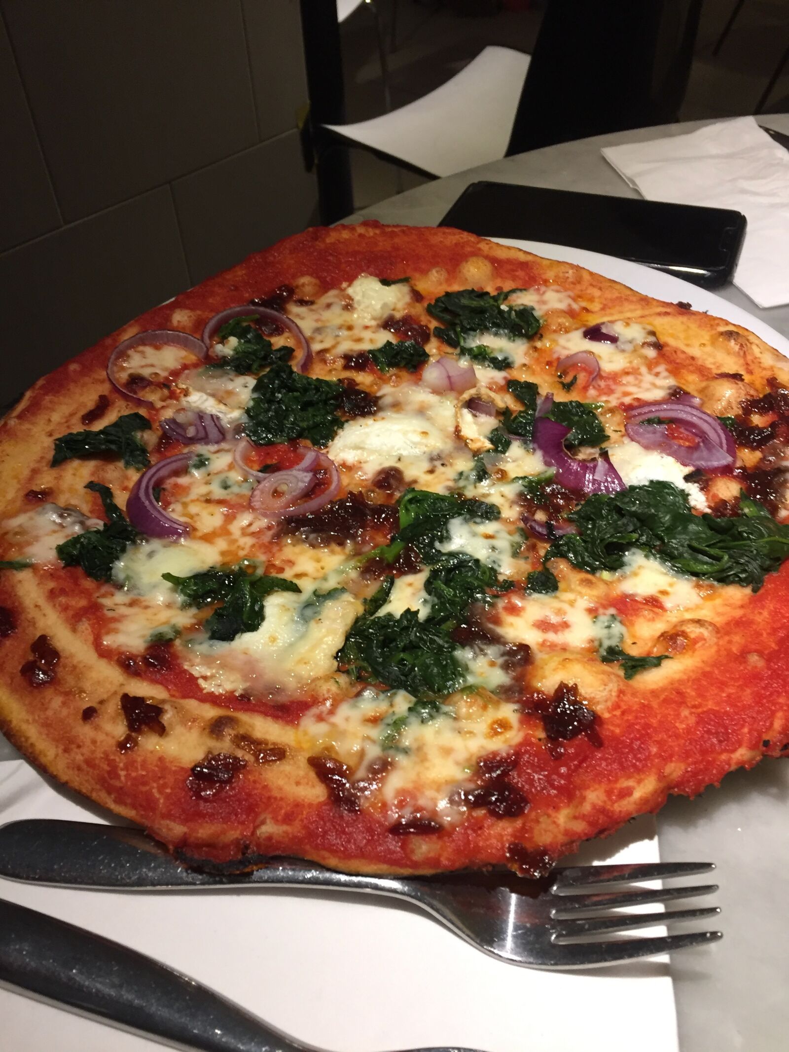 iPhone 6 back camera 4.15mm f/2.2 sample photo. Pizza, delicious, restaurant photography