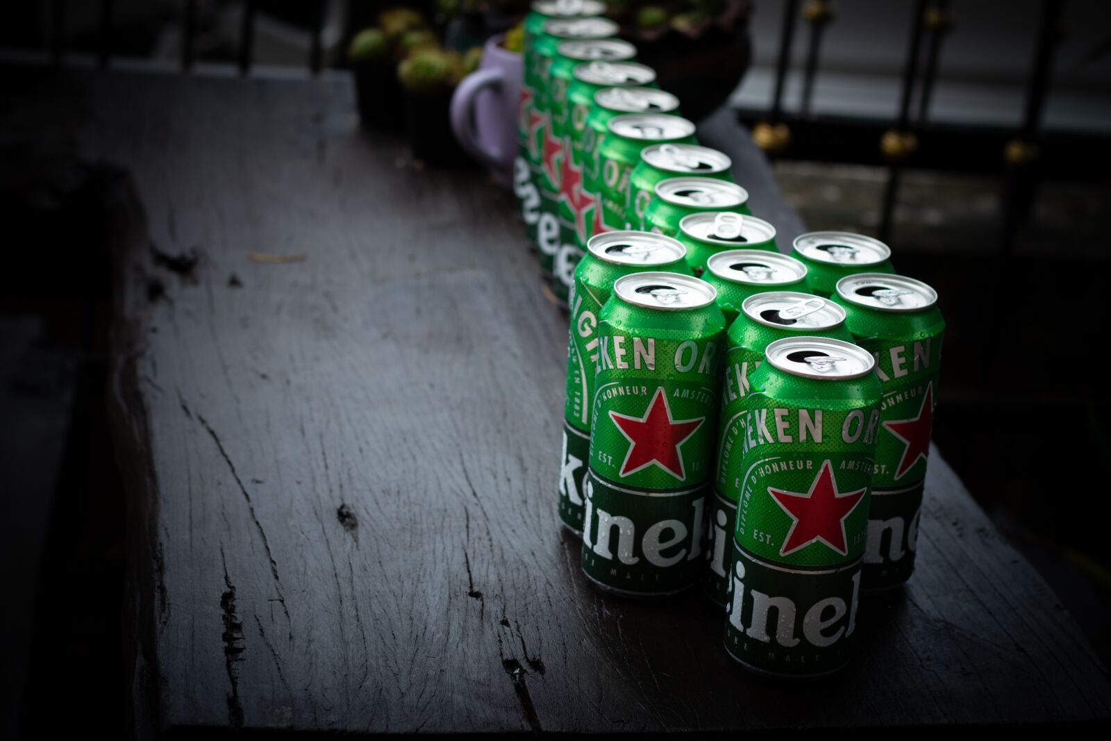 Canon EOS 700D (EOS Rebel T5i / EOS Kiss X7i) + Canon EF 50mm F1.8 STM sample photo. Photography, canned, drink photography