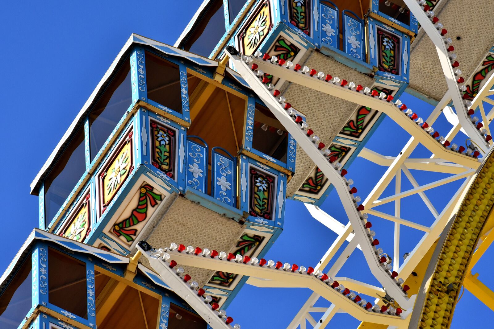 Nikon D7200 sample photo. Oktoberfest, ferris wheel, gondolas photography