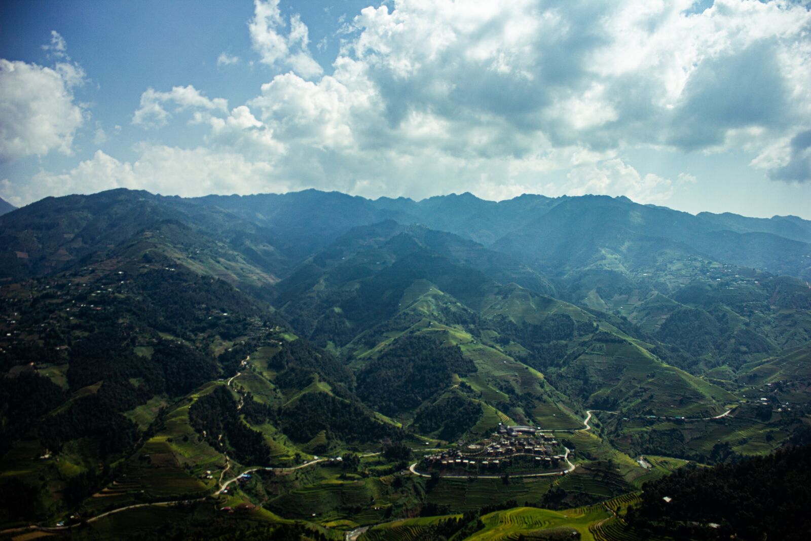 Canon EOS 550D (EOS Rebel T2i / EOS Kiss X4) sample photo. Rice terraces, mountains, mountain photography